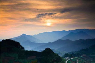 關(guān)于山神秘的詩句