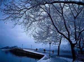 關(guān)于殘雪山景的詩句