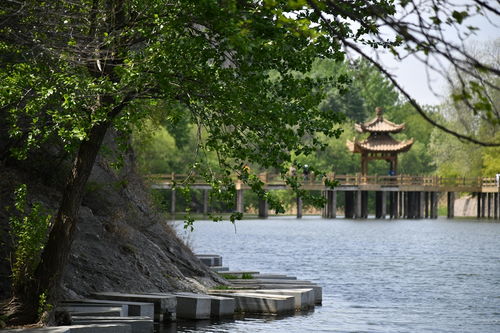 關于宜人春色的詩句