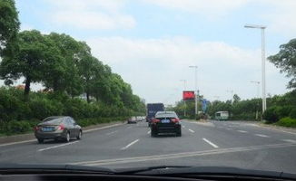 一直在奮斗的路上作文開(kāi)頭