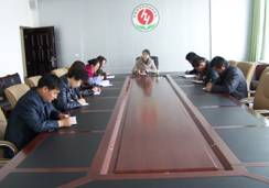 維穩(wěn)值班零報(bào)告制度(鄉(xiāng)鎮(zhèn)值班零報(bào)告制度)