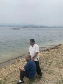 關(guān)于千島湖的詩(shī)句開頭作文