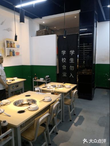 有關青春逝去的作文開頭