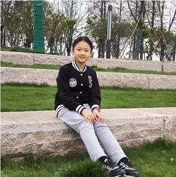 關(guān)于成長在一瞬間作文開頭