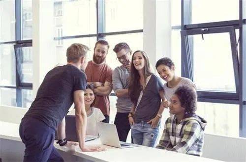 職場(chǎng)指導(dǎo)寫(xiě)報(bào)告英語(yǔ)對(duì)話(職場(chǎng)英語(yǔ)對(duì)話)