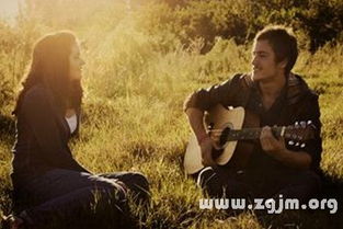 夢見戀愛對象預(yù)示什么(夢見戀愛對象戀人預(yù)示著什么)