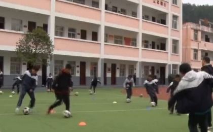 下課校園真熱鬧作文怎么寫