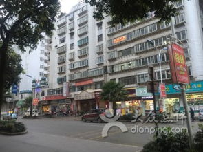 個(gè)舊市人民小學(xué)校園的一角作文