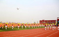 寫校園運(yùn)動(dòng)會(huì)開幕式作文400字