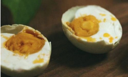咸蛋的加工方法及注意事項(xiàng),咸蛋制作的注意事項(xiàng),咸蛋腌制注意事項(xiàng)