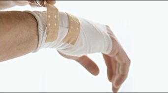 使用繃帶包扎的注意事項,簡述繃帶包扎法的注意事項,頜面部繃帶包扎的注意事項