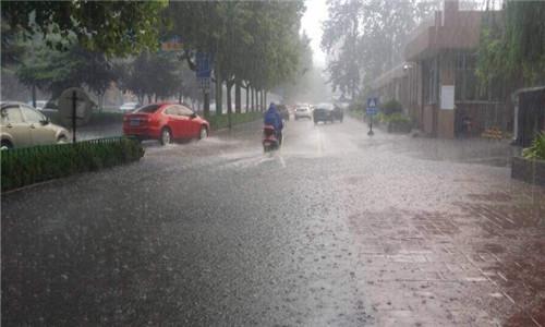 下雨天走高速注意事項