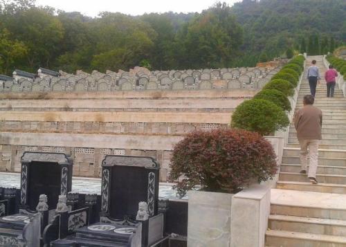 農(nóng)村墳地選址注意事項(xiàng),農(nóng)村選墳地注意事項(xiàng),農(nóng)村怎樣選墳地及注意事項(xiàng)