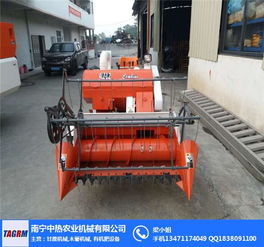 收割機(jī)領(lǐng)車人注意事項(xiàng)