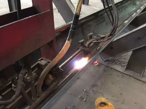 仰焊的焊接技巧和注意事項,鋁熱焊焊接程序和注意事項,平角焊的焊接參數(shù)和操作注意事項?