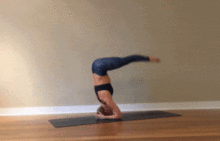 頭手倒立注意事項(xiàng),瑜伽手倒立,瑜伽頭手倒立