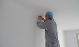 工人刮大白時注意事項