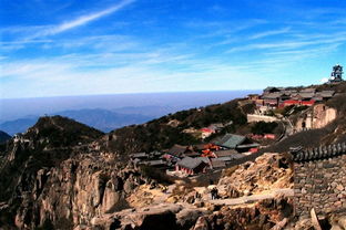 登泰山注意事項(xiàng)和技巧,登泰山不登玉皇頂,登泰山裝備及注意事項(xiàng)
