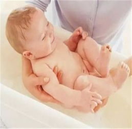 新生兒油浴的注意事項,新生兒油浴的注意事項和步驟,油浴的注意事項