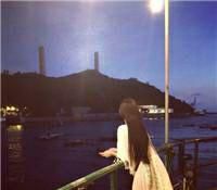 愛，不僅僅是有力的擁抱