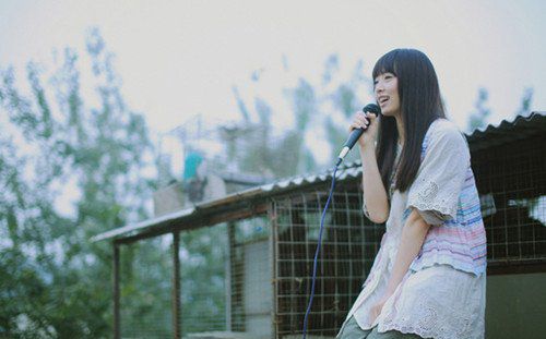 幸福也許僅僅是一次守候