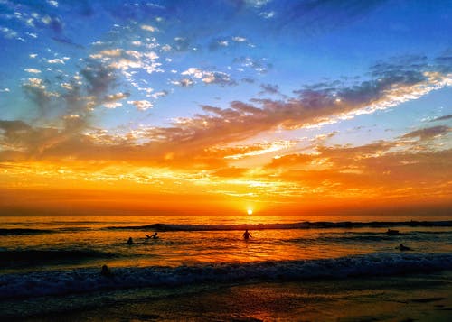 五年級童話寓言作文五官爭功