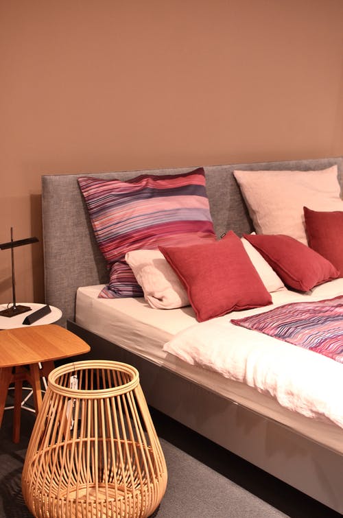 關(guān)于生日祝福語(yǔ)短信