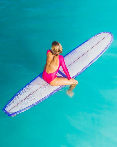 致長跑運動員現(xiàn)代詩歌