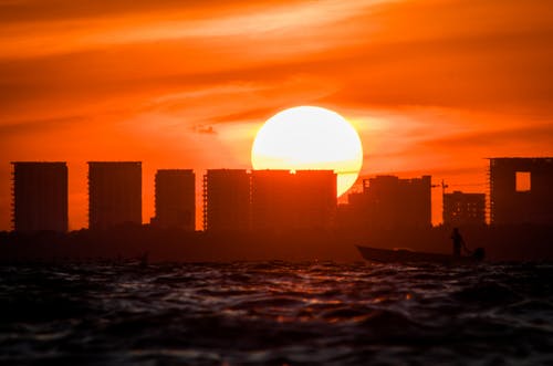 《囧媽》：人生就是一列火車，我們只能在父母老去的路上，多陪他