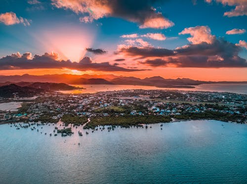 都市奇幻醫(yī)手遮天小說(shuō)陳子航張婉兒無(wú)廣告閱讀