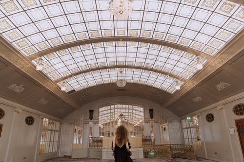 已完結情不醉人人自醉小說紀初安唐石謙在線閱讀