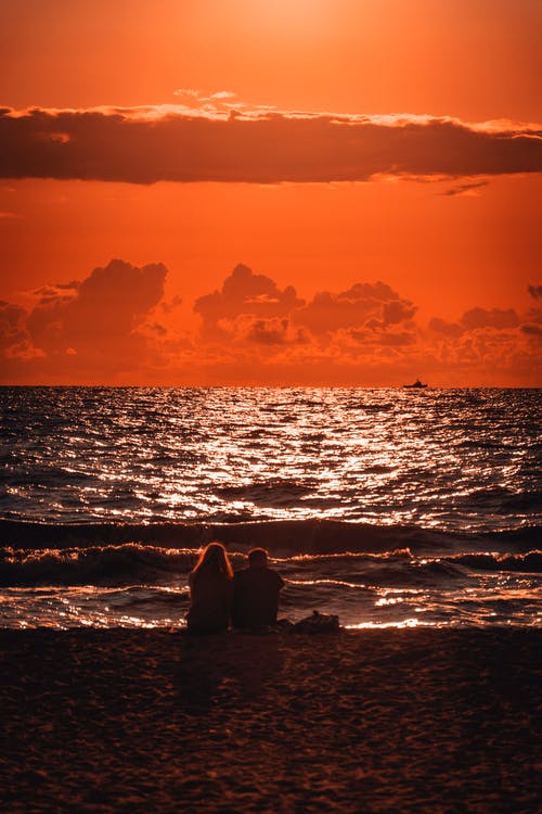 人教版五年級(jí)上冊(cè)六單元作文父母的愛(ài)（31）