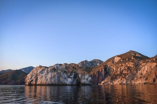 五年級(jí)想象作文文具盒的自述