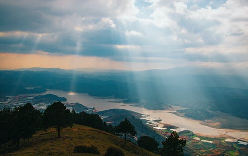 逆襲狂傲廢婿小說陳凡朱藍心無彈窗閱讀