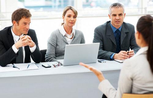 單招面試時(shí)，考官問你為什么喜歡電子商務(wù)這個(gè)專業(yè) 應(yīng)該怎么回答啊。。