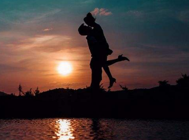 適合發(fā)說說的經(jīng)典句子 正能量爆棚（56句）