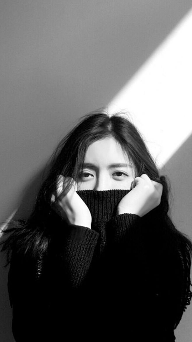 當(dāng)現(xiàn)實抬手給你一巴掌的時候你應(yīng)該和他擊個掌