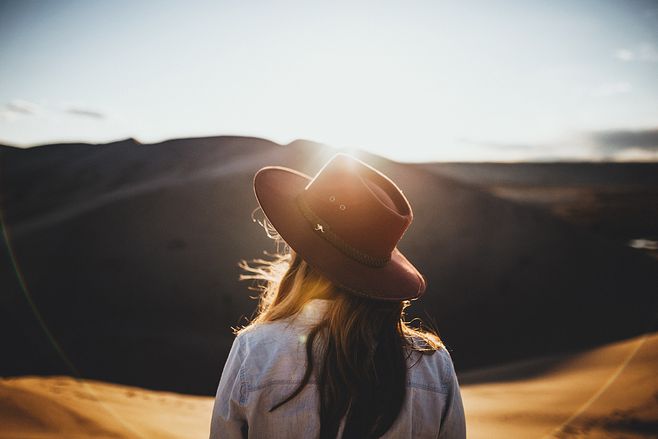 說(shuō)說(shuō)心情短語(yǔ) 任何事情總有答案，與其煩惱不如順其自然