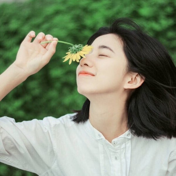 經(jīng)典心情說說很現(xiàn)實(shí)的說說 所有的相遇，都是久別重逢